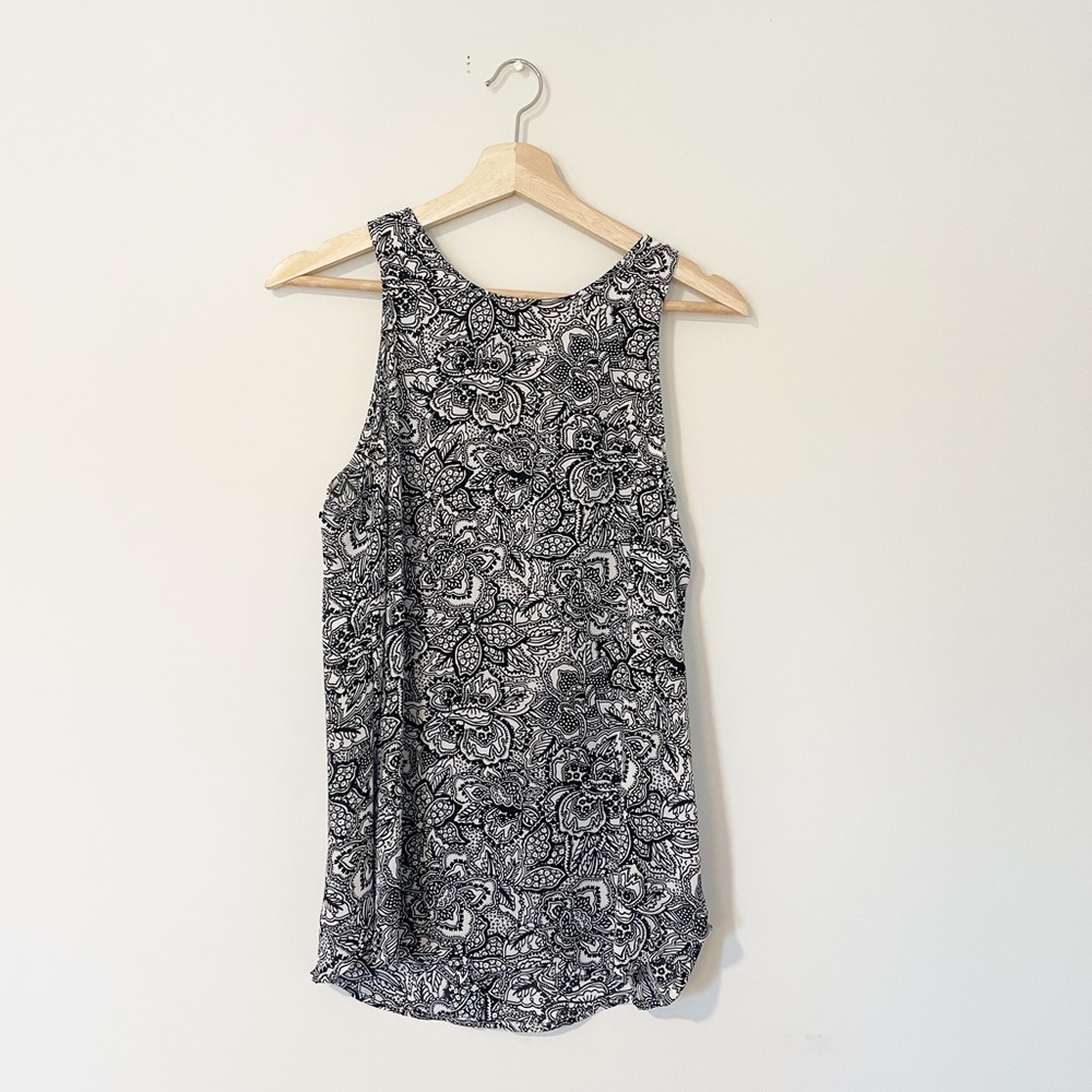Who What Wear Black & White Paisley Tank Blouse